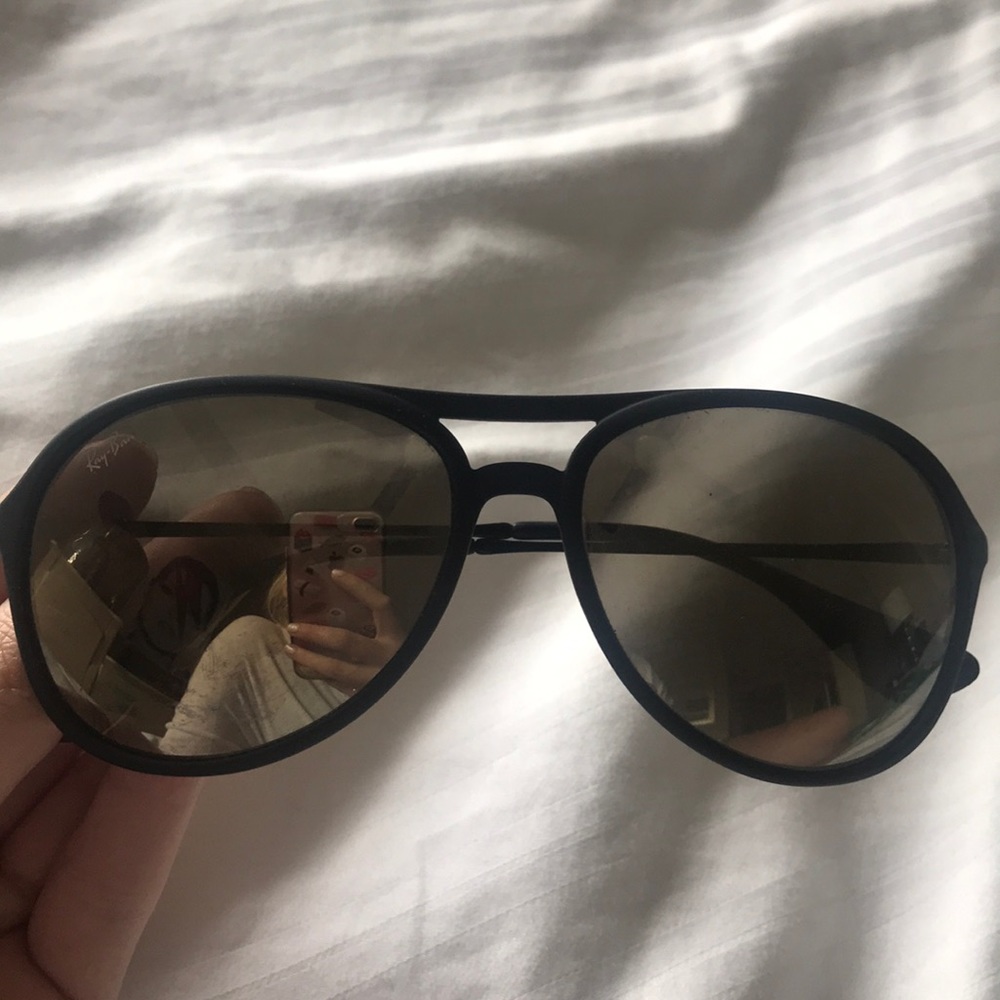 Women’s Ray-ban sunglasses